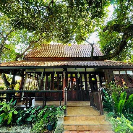 Baan Lhang Wangh บ้านหลังวัง Phitsanulok Exterior photo