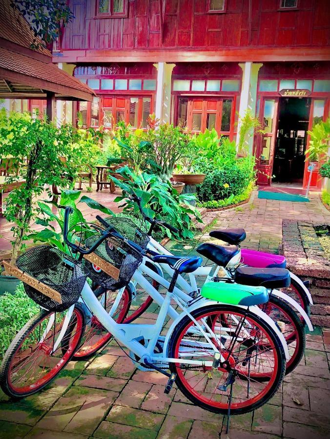 Baan Lhang Wangh บ้านหลังวัง Phitsanulok Exterior photo